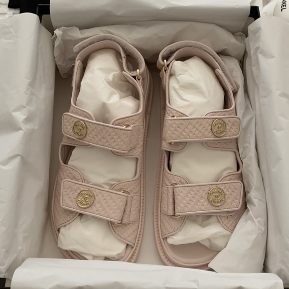 CHANEL Shoes - Chanel Dad Sandals Medallion Light Pink Calfskin Size 38.5 NWT